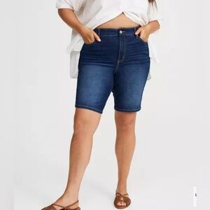 Torrid Bermuda Shorts -Size 18